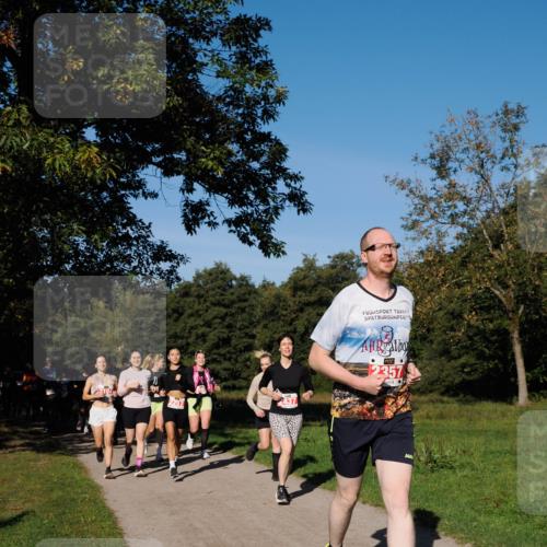 28.09.2025 - 33. Volkslauf durch das schöne Alstertal Fabian Wolf http://msf.ph/oto/8979448 28.09.2025 10:26:54 Laufen 104, 257, 2357 meine-sportfotos.de