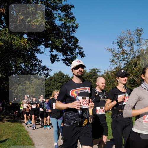 28.09.2025 - 33. Volkslauf durch das schöne Alstertal Fabian Wolf http://msf.ph/oto/8979479 28.09.2025 10:27:05 Laufen 221, 599, 20, 2076 meine-sportfotos.de