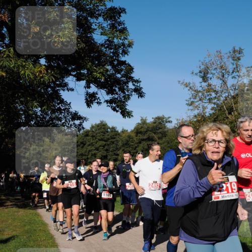 28.09.2025 - 33. Volkslauf durch das schöne Alstertal Fabian Wolf http://msf.ph/oto/8979484 28.09.2025 10:27:07 Laufen 1105, 2302, 2492, 204, 2219, 20 meine-sportfotos.de