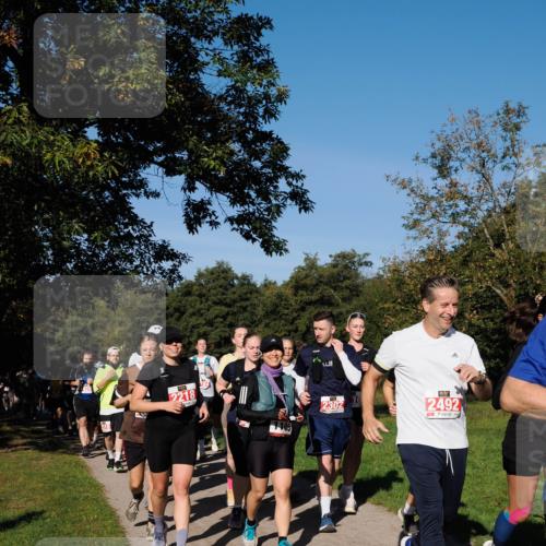 28.09.2025 - 33. Volkslauf durch das schöne Alstertal Fabian Wolf http://msf.ph/oto/8979489 28.09.2025 10:27:08 Laufen 2218, 1105, 2302, 2492 meine-sportfotos.de