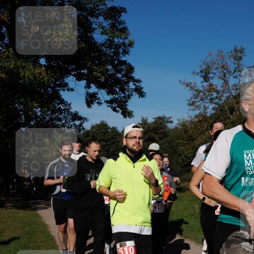 28.09.2025 - 33. Volkslauf durch das schöne Alstertal Fabian Wolf http://msf.ph/oto/8979511 28.09.2025 10:27:12 Laufen 2510, 2165, 6 meine-sportfotos.de