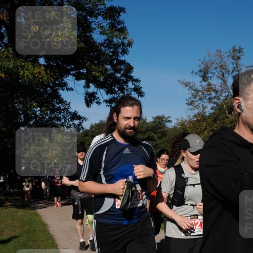 28.09.2025 - 33. Volkslauf durch das schöne Alstertal Fabian Wolf http://msf.ph/oto/8979527 28.09.2025 10:27:14 Laufen 27 meine-sportfotos.de