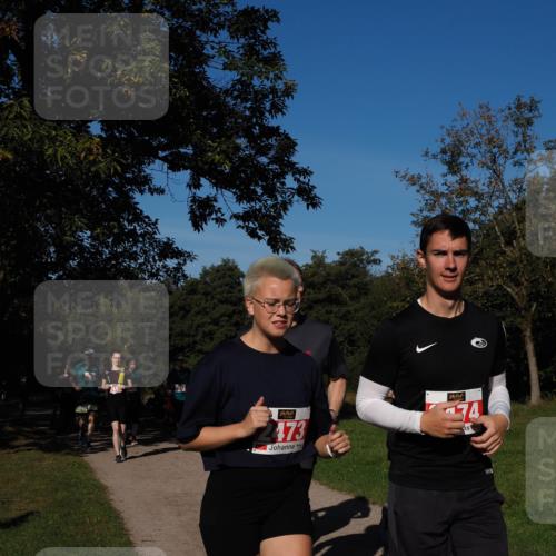 28.09.2025 - 33. Volkslauf durch das schöne Alstertal Fabian Wolf http://msf.ph/oto/8979567 28.09.2025 10:27:34 Laufen 2473, 74 meine-sportfotos.de