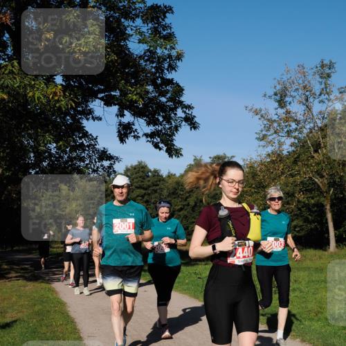 28.09.2025 - 33. Volkslauf durch das schöne Alstertal Fabian Wolf http://msf.ph/oto/8979579 28.09.2025 10:27:39 Laufen 2547, 2001, 200, 2440, 003 meine-sportfotos.de