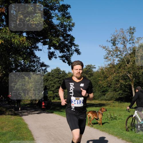 28.09.2025 - 33. Volkslauf durch das schöne Alstertal Fabian Wolf http://msf.ph/oto/8979651 28.09.2025 10:33:26 Laufen  meine-sportfotos.de