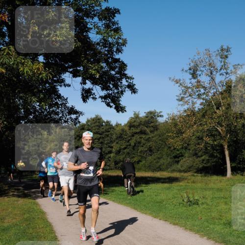 28.09.2025 - 33. Volkslauf durch das schöne Alstertal Fabian Wolf http://msf.ph/oto/8979653 28.09.2025 10:33:30 Laufen  meine-sportfotos.de