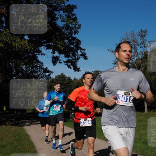 28.09.2025 - 33. Volkslauf durch das schöne Alstertal Fabian Wolf http://msf.ph/oto/8979659 28.09.2025 10:33:32 Laufen 3392, 3365, 3384, 3018 meine-sportfotos.de