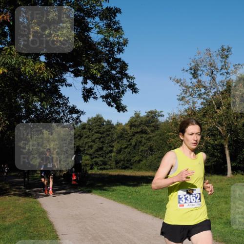 28.09.2025 - 33. Volkslauf durch das schöne Alstertal Fabian Wolf http://msf.ph/oto/8979705 28.09.2025 10:33:41 Laufen 3374, 3362 meine-sportfotos.de