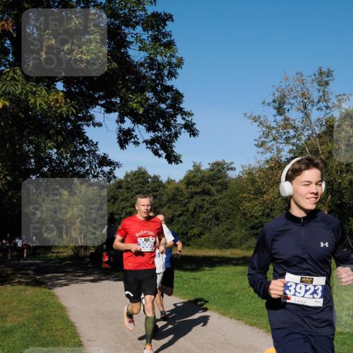 28.09.2025 - 33. Volkslauf durch das schöne Alstertal Fabian Wolf http://msf.ph/oto/8979740 28.09.2025 10:33:56 Laufen 3005, 3923 meine-sportfotos.de