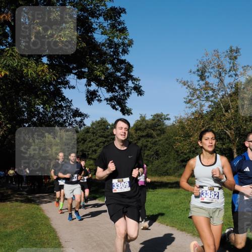 28.09.2025 - 33. Volkslauf durch das schöne Alstertal Fabian Wolf http://msf.ph/oto/8979934 28.09.2025 10:34:40 Laufen 3309, 408, 3382 meine-sportfotos.de