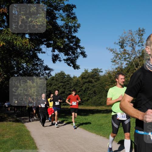 28.09.2025 - 33. Volkslauf durch das schöne Alstertal Fabian Wolf http://msf.ph/oto/8979952 28.09.2025 10:34:44 Laufen 3042, 3364, 3041, 3078 meine-sportfotos.de