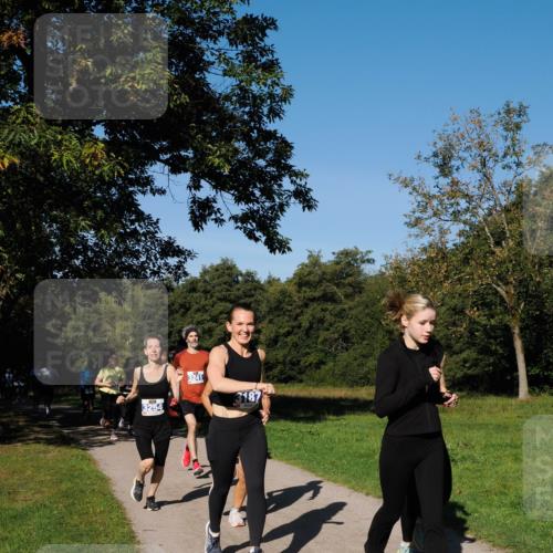 28.09.2025 - 33. Volkslauf durch das schöne Alstertal Fabian Wolf http://msf.ph/oto/8979975 28.09.2025 10:34:47 Laufen 3241, 3187 meine-sportfotos.de