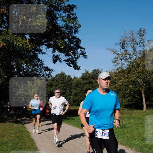 28.09.2025 - 33. Volkslauf durch das schöne Alstertal Fabian Wolf http://msf.ph/oto/8980037 28.09.2025 10:34:54 Laufen 3931, 3188, 3373 meine-sportfotos.de