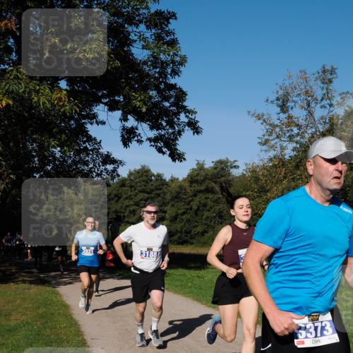 28.09.2025 - 33. Volkslauf durch das schöne Alstertal Fabian Wolf http://msf.ph/oto/8980040 28.09.2025 10:34:54 Laufen 3931, 3188, 5373 meine-sportfotos.de