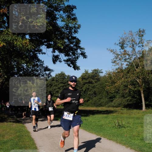 28.09.2025 - 33. Volkslauf durch das schöne Alstertal Fabian Wolf http://msf.ph/oto/8980052 28.09.2025 10:34:59 Laufen 3071, 3335 meine-sportfotos.de