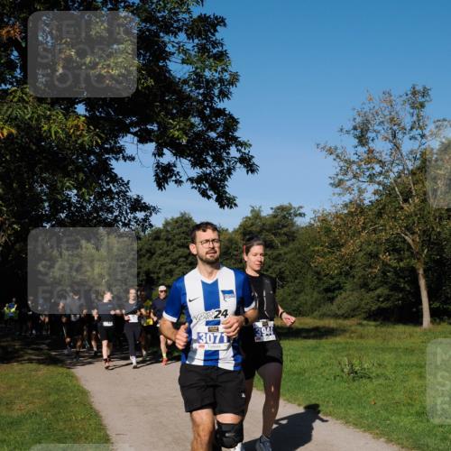 28.09.2025 - 33. Volkslauf durch das schöne Alstertal Fabian Wolf http://msf.ph/oto/8980063 28.09.2025 10:35:01 Laufen 24, 3071 meine-sportfotos.de