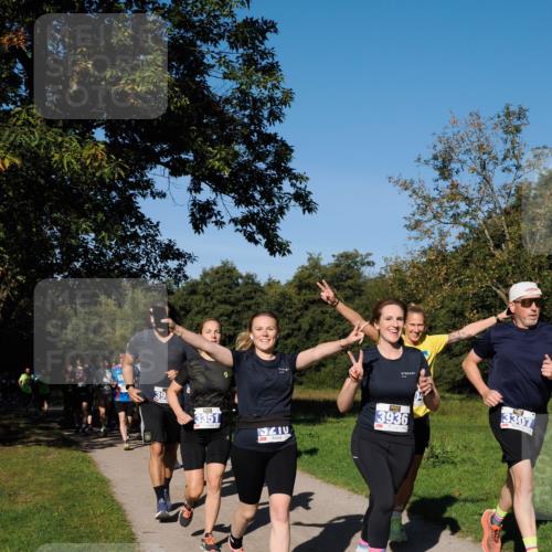 28.09.2025 - 33. Volkslauf durch das schöne Alstertal Fabian Wolf http://msf.ph/oto/8980078 28.09.2025 10:35:04 Laufen 39, 3351, 3210, 3936, 3307 meine-sportfotos.de