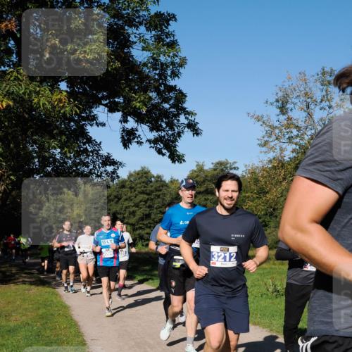 28.09.2025 - 33. Volkslauf durch das schöne Alstertal Fabian Wolf http://msf.ph/oto/8980093 28.09.2025 10:35:07 Laufen 3212 meine-sportfotos.de
