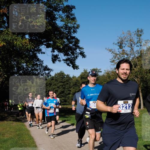 28.09.2025 - 33. Volkslauf durch das schöne Alstertal Fabian Wolf http://msf.ph/oto/8980097 28.09.2025 10:35:07 Laufen 3066, 304, 3212 meine-sportfotos.de
