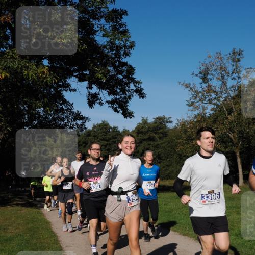 28.09.2025 - 33. Volkslauf durch das schöne Alstertal Fabian Wolf http://msf.ph/oto/8980106 28.09.2025 10:35:09 Laufen 3295, 338, 394, 352, 3396 meine-sportfotos.de