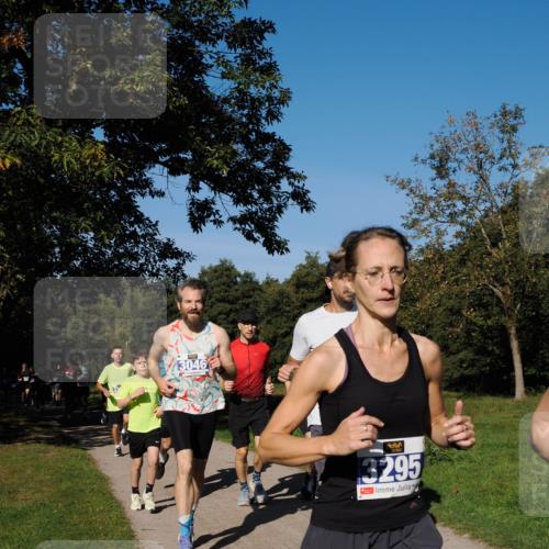 28.09.2025 - 33. Volkslauf durch das schöne Alstertal Fabian Wolf http://msf.ph/oto/8980120 28.09.2025 10:35:12 Laufen 3046, 3295 meine-sportfotos.de