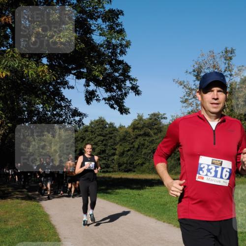 28.09.2025 - 33. Volkslauf durch das schöne Alstertal Fabian Wolf http://msf.ph/oto/8980162 28.09.2025 10:35:18 Laufen 3316 meine-sportfotos.de