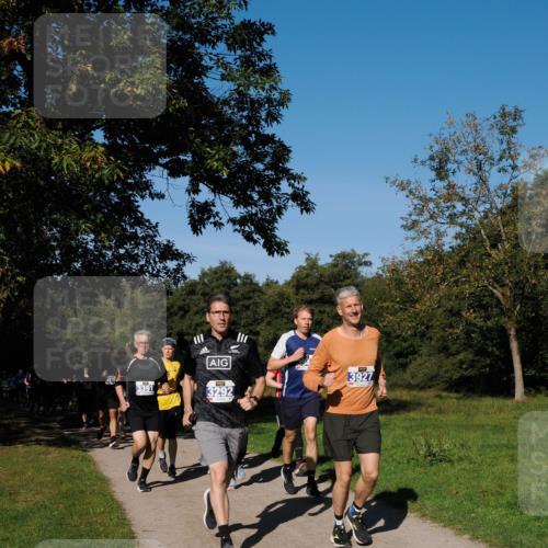 28.09.2025 - 33. Volkslauf durch das schöne Alstertal Fabian Wolf http://msf.ph/oto/8980176 28.09.2025 10:35:21 Laufen 3292, 3927 meine-sportfotos.de