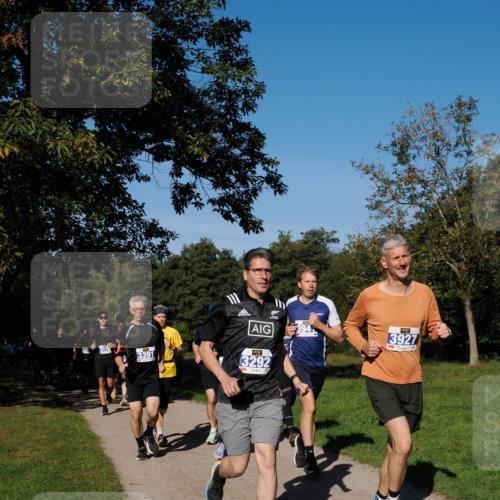 28.09.2025 - 33. Volkslauf durch das schöne Alstertal Fabian Wolf http://msf.ph/oto/8980180 28.09.2025 10:35:22 Laufen 3176, 3391, 3292, 3927 meine-sportfotos.de
