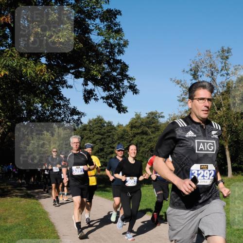 28.09.2025 - 33. Volkslauf durch das schöne Alstertal Fabian Wolf http://msf.ph/oto/8980183 28.09.2025 10:35:22 Laufen 3176, 3391, 3093, 3292 meine-sportfotos.de