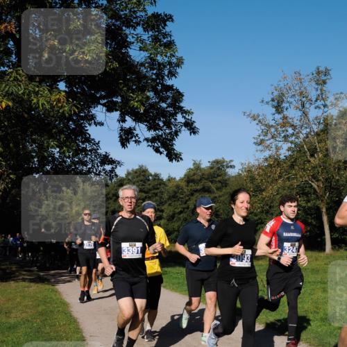 28.09.2025 - 33. Volkslauf durch das schöne Alstertal Fabian Wolf http://msf.ph/oto/8980189 28.09.2025 10:35:23 Laufen 3176, 3391, 3093, 3247 meine-sportfotos.de