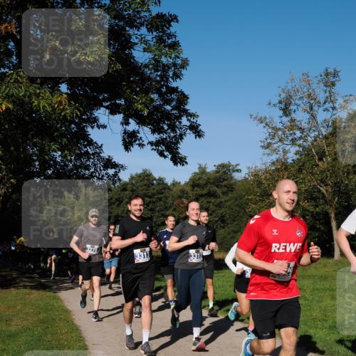 28.09.2025 - 33. Volkslauf durch das schöne Alstertal Fabian Wolf http://msf.ph/oto/8980223 28.09.2025 10:35:28 Laufen 3313, 3312 meine-sportfotos.de