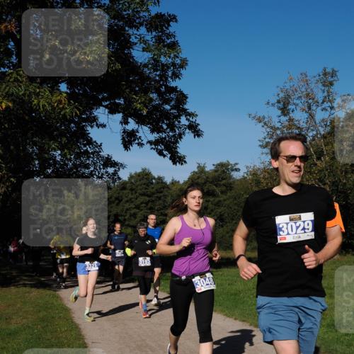 28.09.2025 - 33. Volkslauf durch das schöne Alstertal Fabian Wolf http://msf.ph/oto/8980255 28.09.2025 10:35:33 Laufen 3321, 3193, 3048, 3029 meine-sportfotos.de