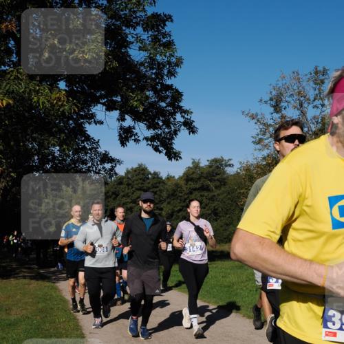 28.09.2025 - 33. Volkslauf durch das schöne Alstertal Fabian Wolf http://msf.ph/oto/8980296 28.09.2025 10:35:38 Laufen 3008, 3142, 35 meine-sportfotos.de