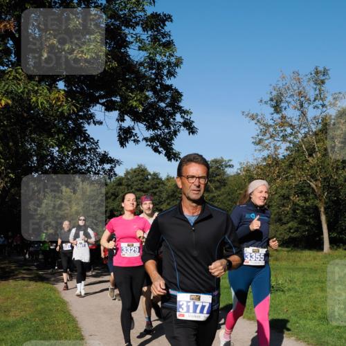 28.09.2025 - 33. Volkslauf durch das schöne Alstertal Fabian Wolf http://msf.ph/oto/8980346 28.09.2025 10:35:44 Laufen 3329, 3177, 1, 3355 meine-sportfotos.de