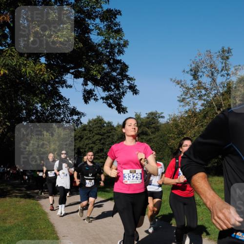 28.09.2025 - 33. Volkslauf durch das schöne Alstertal Fabian Wolf http://msf.ph/oto/8980353 28.09.2025 10:35:45 Laufen 3181, 3901, 3329 meine-sportfotos.de