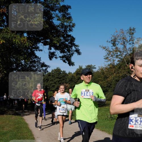 28.09.2025 - 33. Volkslauf durch das schöne Alstertal Fabian Wolf http://msf.ph/oto/8980399 28.09.2025 10:35:53 Laufen 3135, 3149, 131113, 1332 meine-sportfotos.de