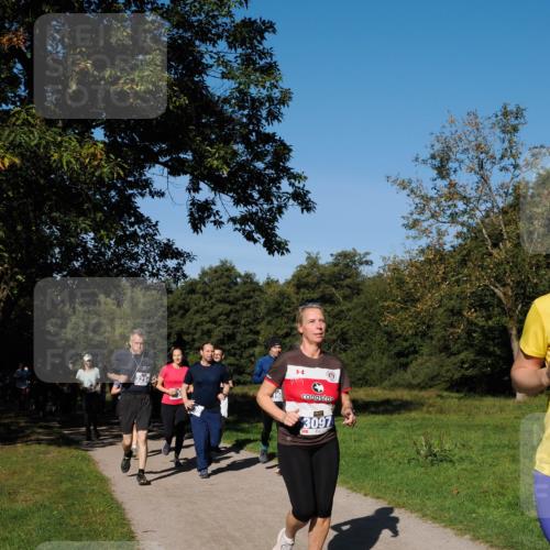 28.09.2025 - 33. Volkslauf durch das schöne Alstertal Fabian Wolf http://msf.ph/oto/8980425 28.09.2025 10:35:57 Laufen 3097 meine-sportfotos.de