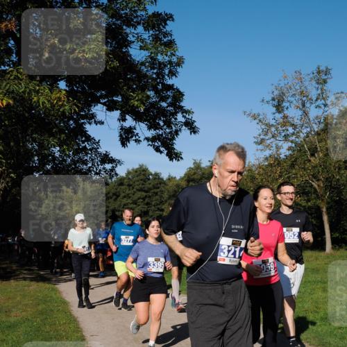 28.09.2025 - 33. Volkslauf durch das schöne Alstertal Fabian Wolf http://msf.ph/oto/8980434 28.09.2025 10:36:00 Laufen 3277, 3395, 321, 059, 052 meine-sportfotos.de