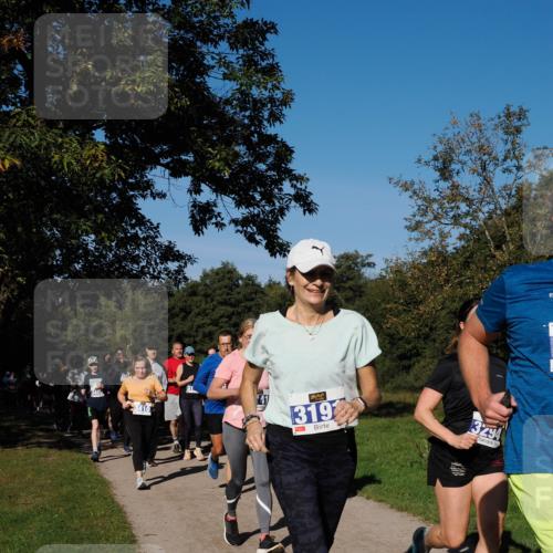 28.09.2025 - 33. Volkslauf durch das schöne Alstertal Fabian Wolf http://msf.ph/oto/8980448 28.09.2025 10:36:02 Laufen 3410, 319, 3294 meine-sportfotos.de