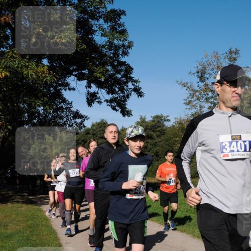 28.09.2025 - 33. Volkslauf durch das schöne Alstertal Fabian Wolf http://msf.ph/oto/8980477 28.09.2025 10:36:07 Laufen 3170, 3401 meine-sportfotos.de
