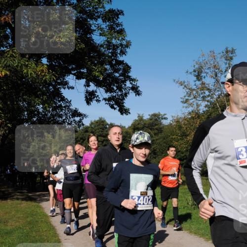 28.09.2025 - 33. Volkslauf durch das schöne Alstertal Fabian Wolf http://msf.ph/oto/8980478 28.09.2025 10:36:07 Laufen 3170, 3402, 13 meine-sportfotos.de