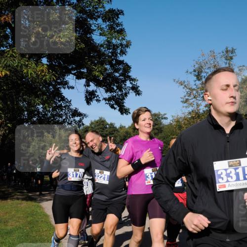 28.09.2025 - 33. Volkslauf durch das schöne Alstertal Fabian Wolf http://msf.ph/oto/8980490 28.09.2025 10:36:08 Laufen 3170, 3221, 131, 3315 meine-sportfotos.de