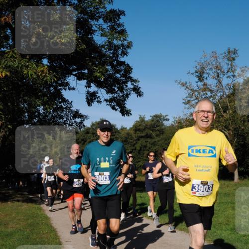 28.09.2025 - 33. Volkslauf durch das schöne Alstertal Fabian Wolf http://msf.ph/oto/8980537 28.09.2025 10:36:14 Laufen 3195, 3405, 2025, 3003, 3242, 3242, 3903 meine-sportfotos.de