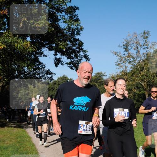 28.09.2025 - 33. Volkslauf durch das schöne Alstertal Fabian Wolf http://msf.ph/oto/8980555 28.09.2025 10:36:16 Laufen 3195, 13405, 3161, 1302 meine-sportfotos.de