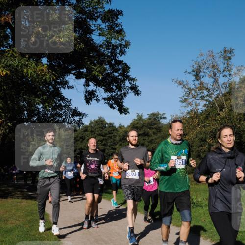 28.09.2025 - 33. Volkslauf durch das schöne Alstertal Fabian Wolf http://msf.ph/oto/8980623 28.09.2025 10:36:24 Laufen 3935, 3070, 3951 meine-sportfotos.de