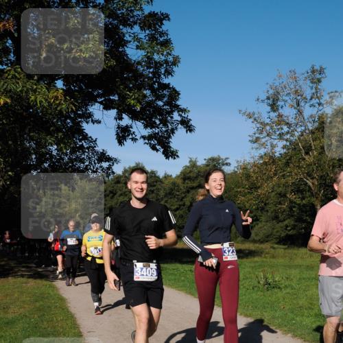 28.09.2025 - 33. Volkslauf durch das schöne Alstertal Fabian Wolf http://msf.ph/oto/8980729 28.09.2025 10:36:42 Laufen 3281, 5, 3409, 323 meine-sportfotos.de