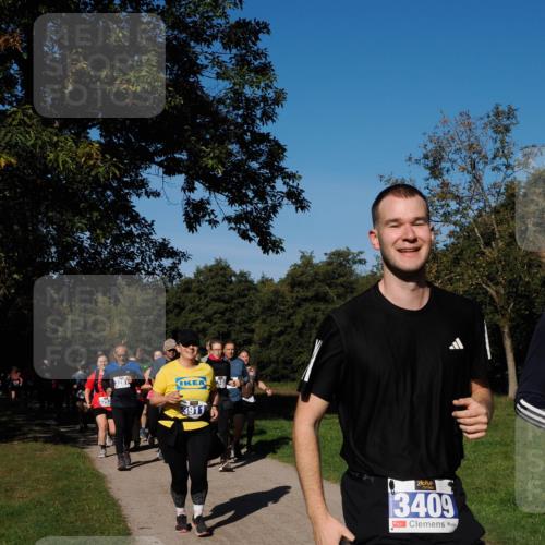 28.09.2025 - 33. Volkslauf durch das schöne Alstertal Fabian Wolf http://msf.ph/oto/8980738 28.09.2025 10:36:42 Laufen 3252, 3281, 3911, 3409 meine-sportfotos.de