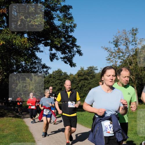 28.09.2025 - 33. Volkslauf durch das schöne Alstertal Fabian Wolf http://msf.ph/oto/8980781 28.09.2025 10:36:48 Laufen 3289, 3126, 3239, 32 meine-sportfotos.de