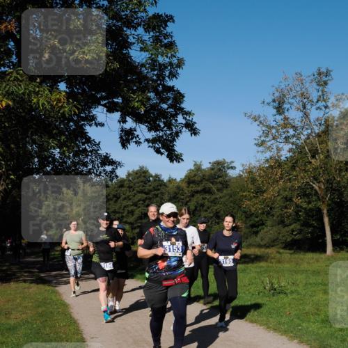 28.09.2025 - 33. Volkslauf durch das schöne Alstertal Fabian Wolf http://msf.ph/oto/8980916 28.09.2025 10:37:13 Laufen 3154, 3153, 3165 meine-sportfotos.de