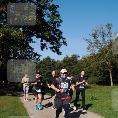 28.09.2025 - 33. Volkslauf durch das schöne Alstertal Fabian Wolf http://msf.ph/oto/8980918 28.09.2025 10:37:13 Laufen 3153, 3154 meine-sportfotos.de